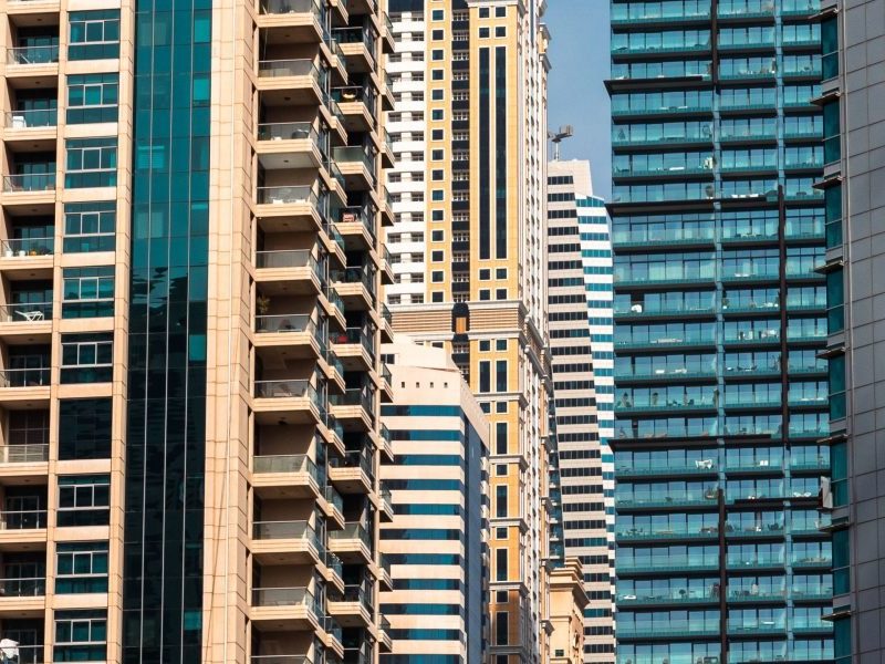 This article is a practical guide to buying and investing in Dubai's oasis-style villa communities in 2026, explaining why these master-planned neighbourhoods a...