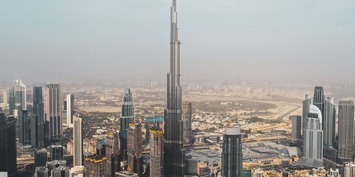 This article explains why choosing the right real estate service matters for buyers and investors seeking villas in Dubai, especially those targeting oasis‑styl...