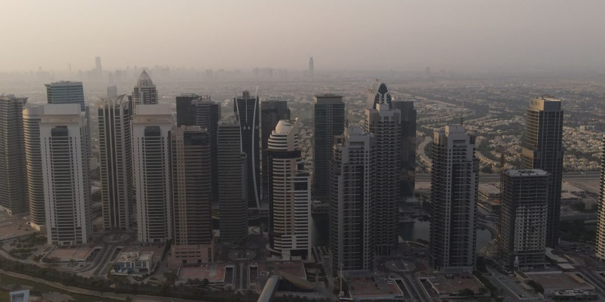 This article cuts through the headlines about a supposed 2026 Dubai property crash and focuses on what matters to high-net-worth villa buyers and investors. It...