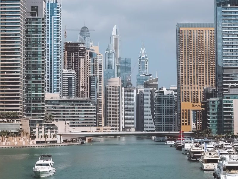 This guide explains why HMB Homes Real Estate Development is a noteworthy choice for high-net-worth buyers and investors seeking luxury villas in Dubai's oasis-...