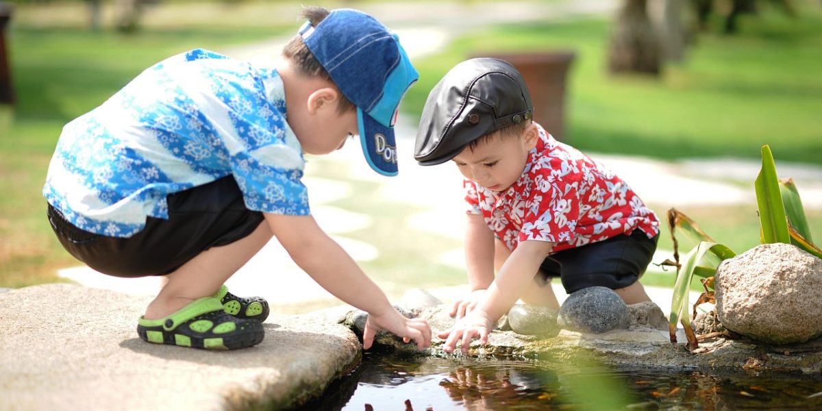 Al Ghadeer promotes a vibrant community lifestyle, with children playing safely in parks and residents enjoying shared amenities.